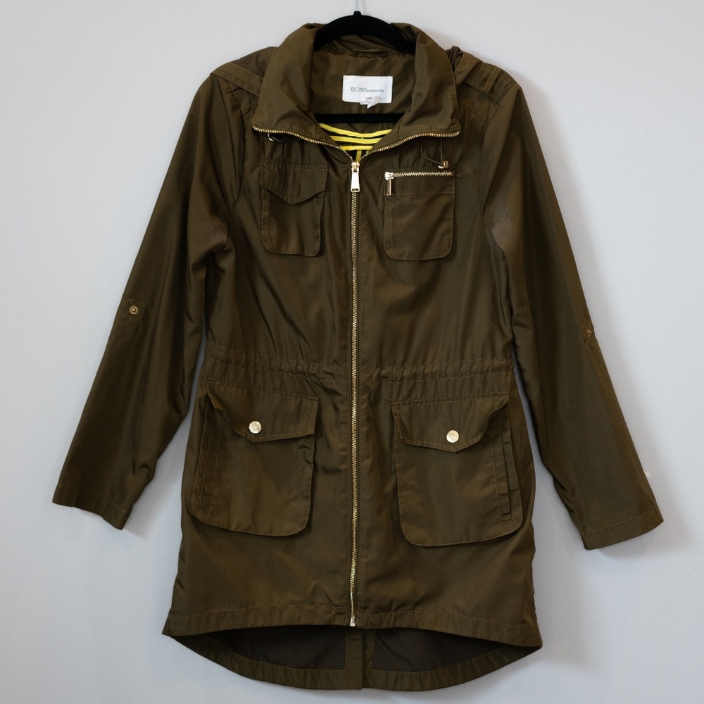 BCBG Generation Raincoat/ Windbreaker